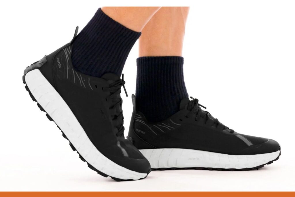 Norda 001A porté noir