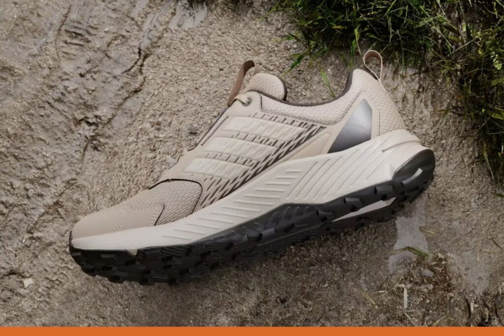 Adidas Tracefinder coté